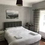 The Royal Oak 3* Settle