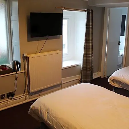 The Royal Oak Inn 3*