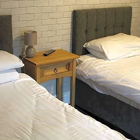 The Royal Oak Inn 3*