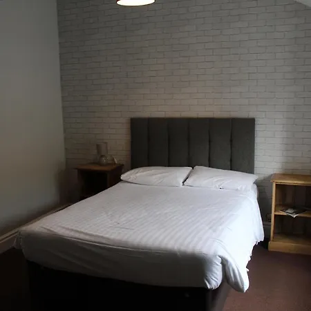 The Royal Oak Inn 3*